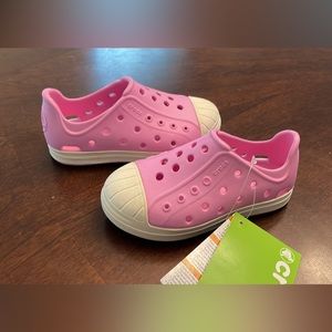 Croc for kids size 9c pink slip on
